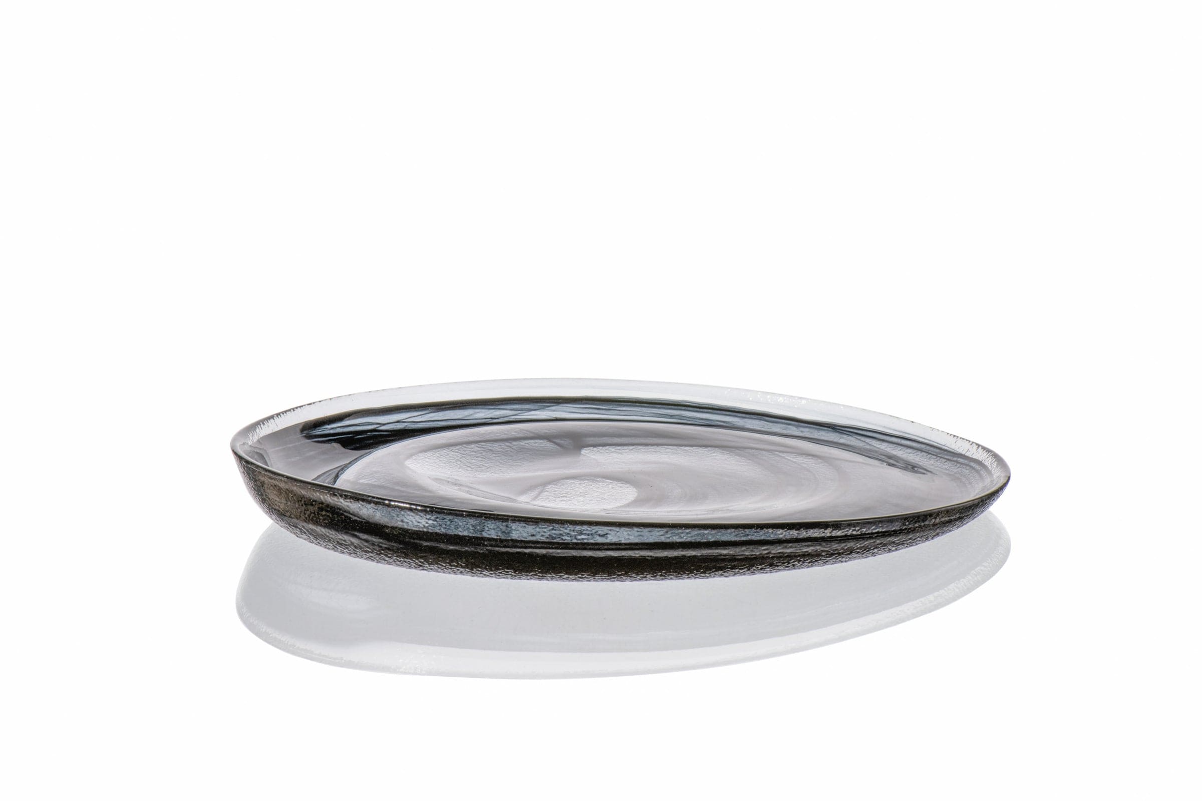 Ola Black Glass Plate 10.8"